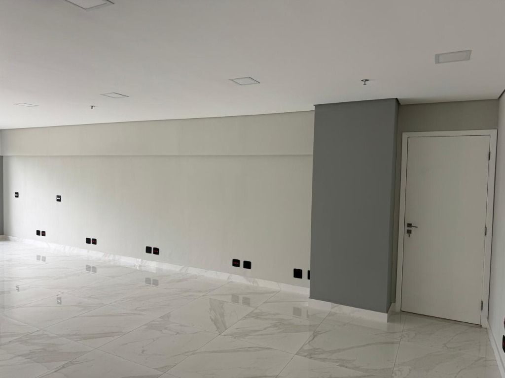 Sala para aluguel no Centro: 