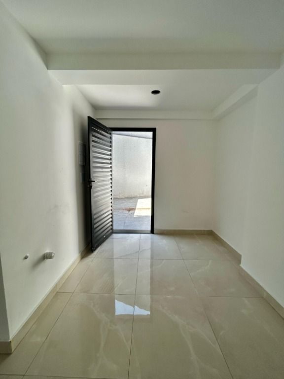 Loja para aluguel no Vila Curuçá: 