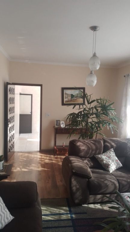 Casa para aluguel no Vila Alzira: 