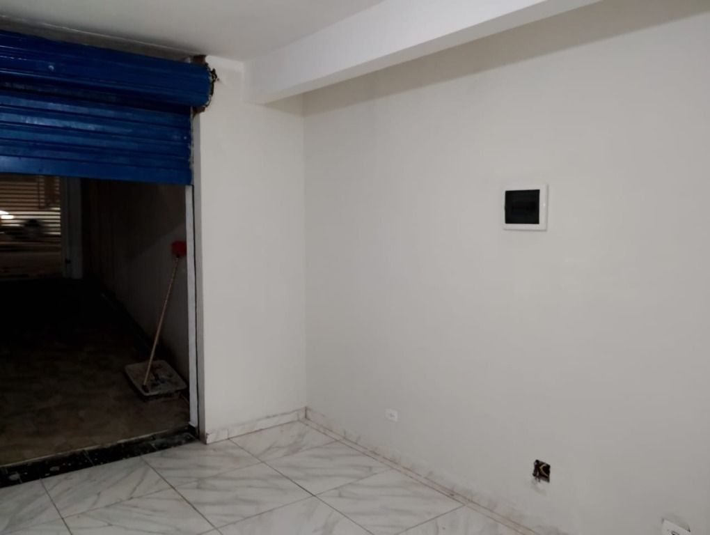 Salão para aluguel no Parque Oratório: 