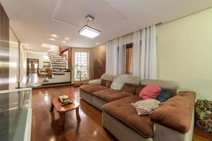 Sobrado para aluguel no Santa Paula: 