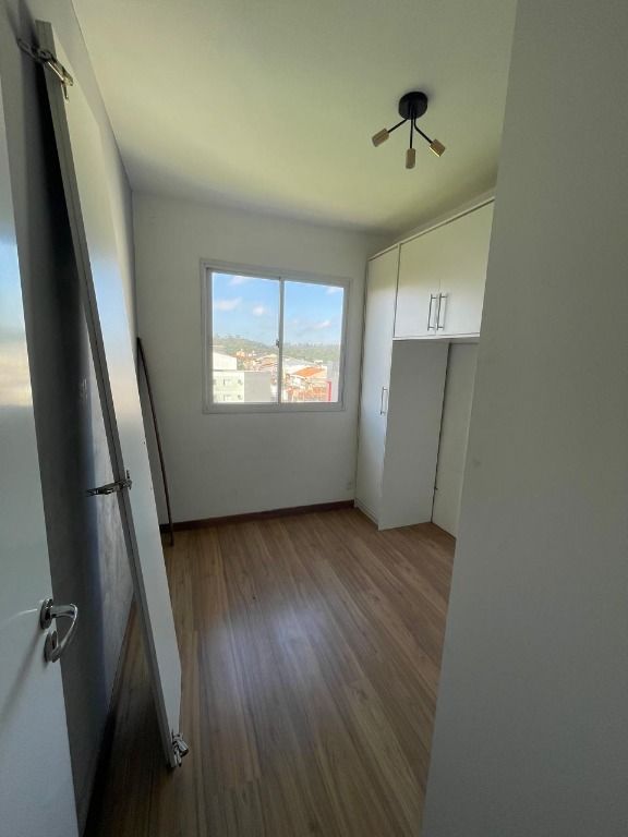 Apartamento para aluguel no Parque São Vicente: 