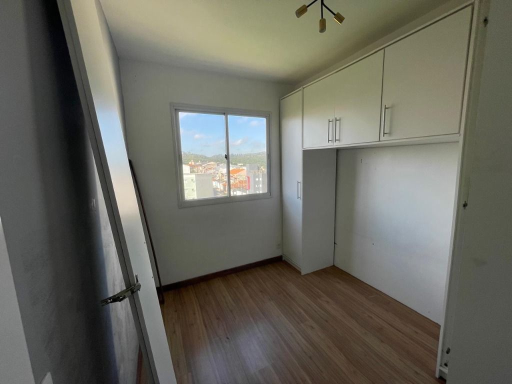 Apartamento para aluguel no Parque São Vicente: 