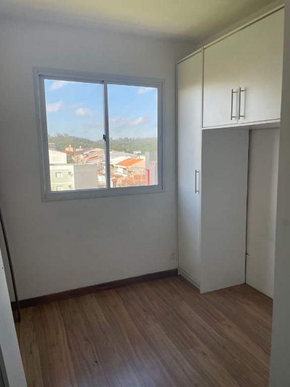 Apartamento para aluguel no Parque São Vicente: 