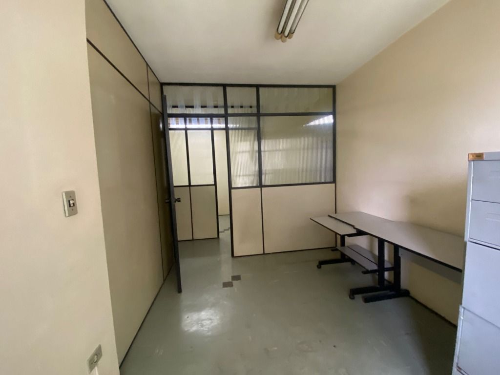 Sala para aluguel no Centro: 