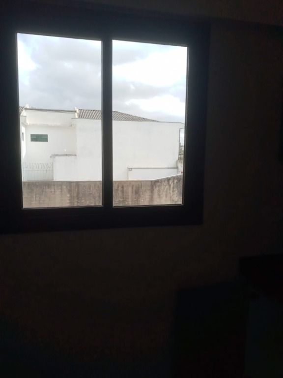 Kitnet para aluguel no Parque das Nações: 