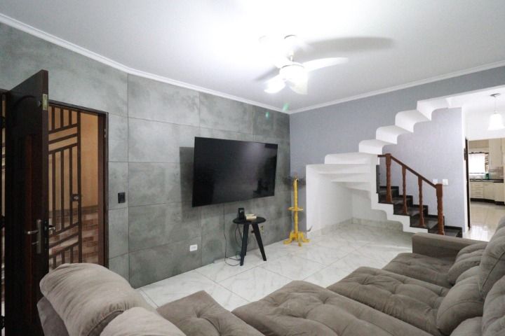 Sobrado para aluguel no Parque Oratório: 