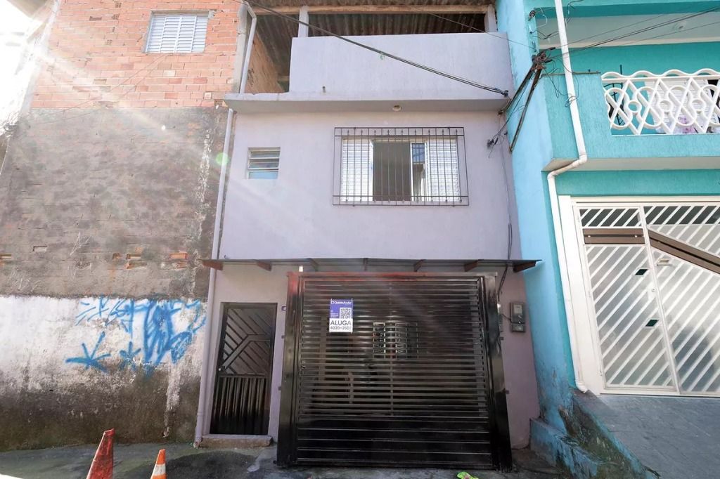 Casa para aluguel no Jardim Alzira Franco: 