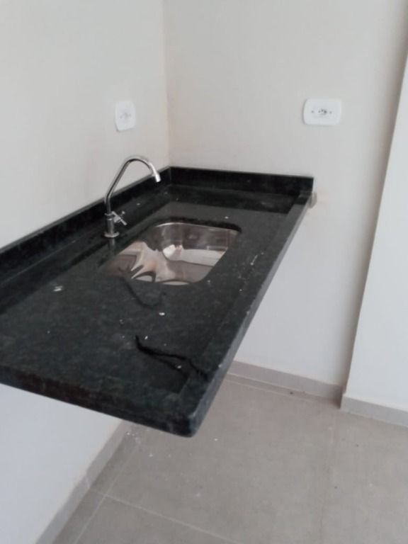 Kitnet para aluguel no Parque das Nações: 