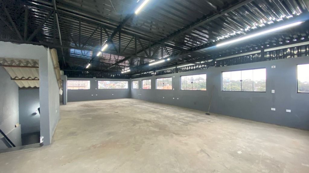 Salão para aluguel no Jardim Rina: 