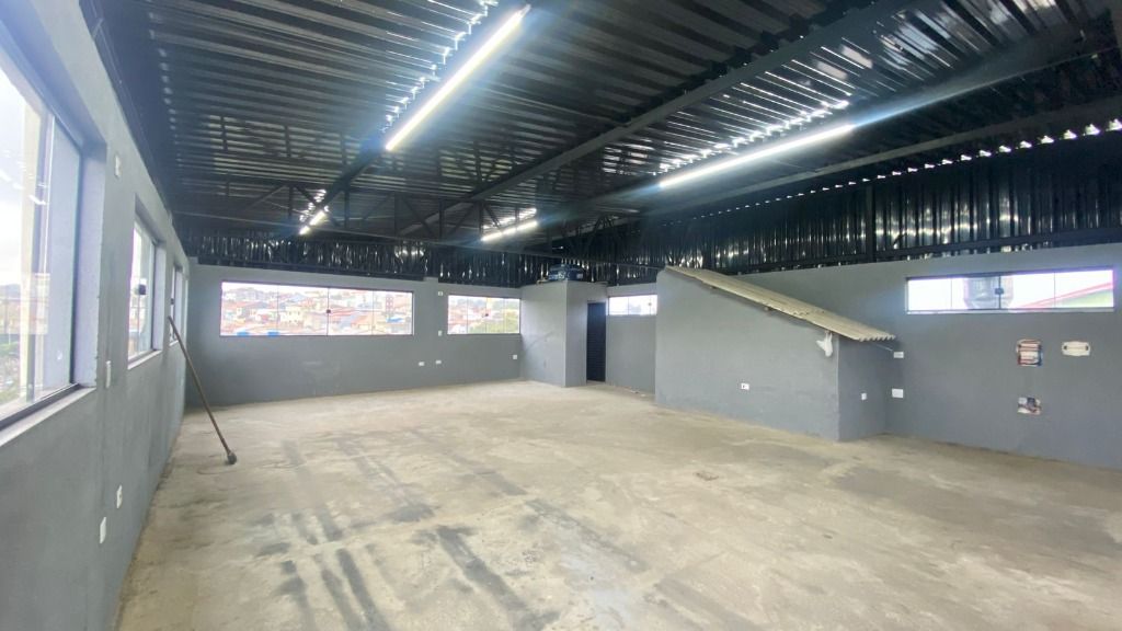 Salão para aluguel no Jardim Rina: 