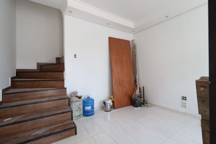 Sobrado para aluguel no Vila Alzira: 