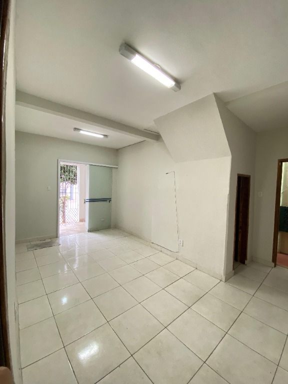 Casa para aluguel no Centro: 