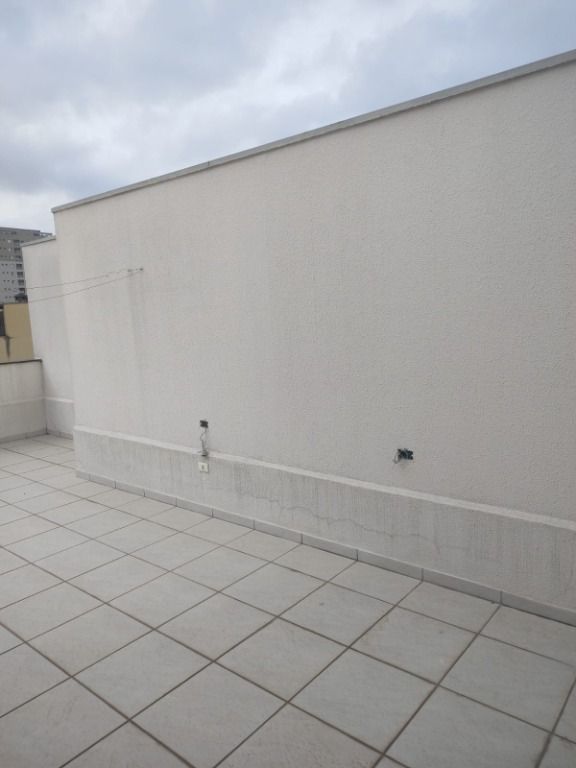 Cobertura para aluguel no Osvaldo Cruz: 