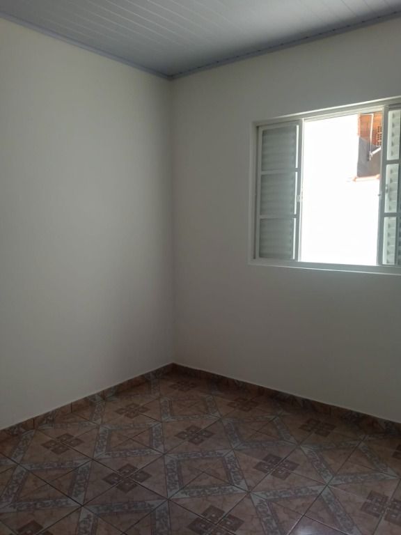 Casa para aluguel no Parque das Nações: 