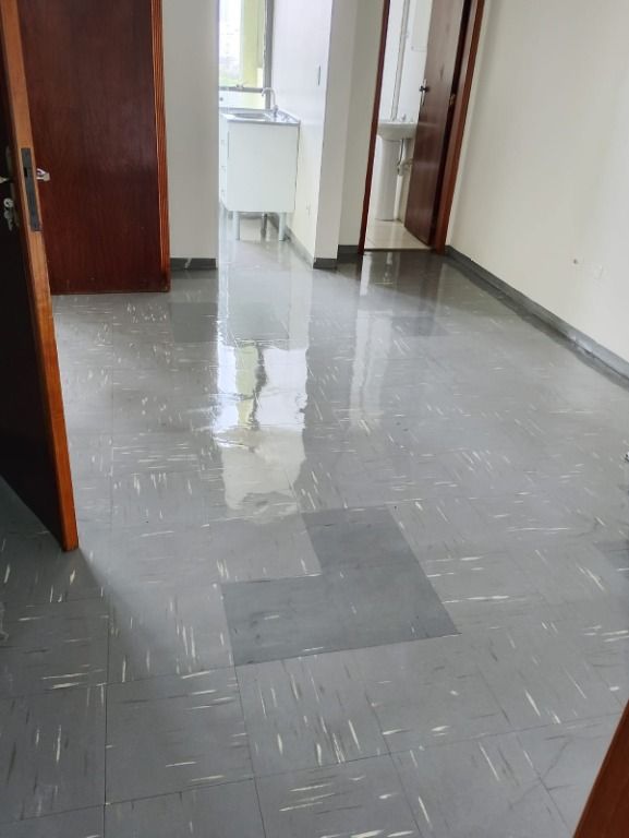 Sala para aluguel no Centro: 