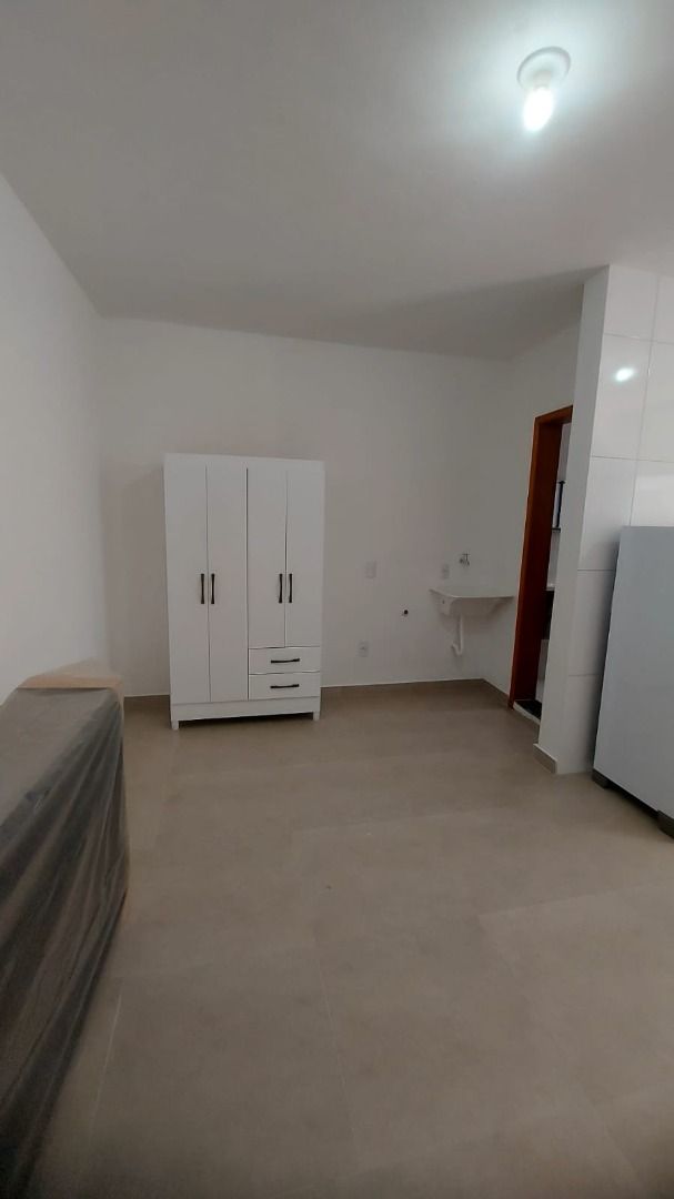 Kitnet para aluguel no Vila Curuçá: 