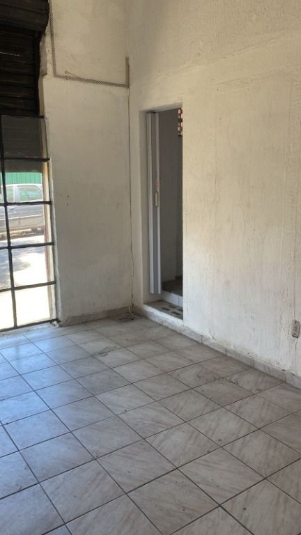 Salão para aluguel no Parque das Nações: 