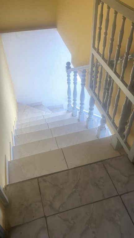 Casa para aluguel no Vila Santa Teresa: 