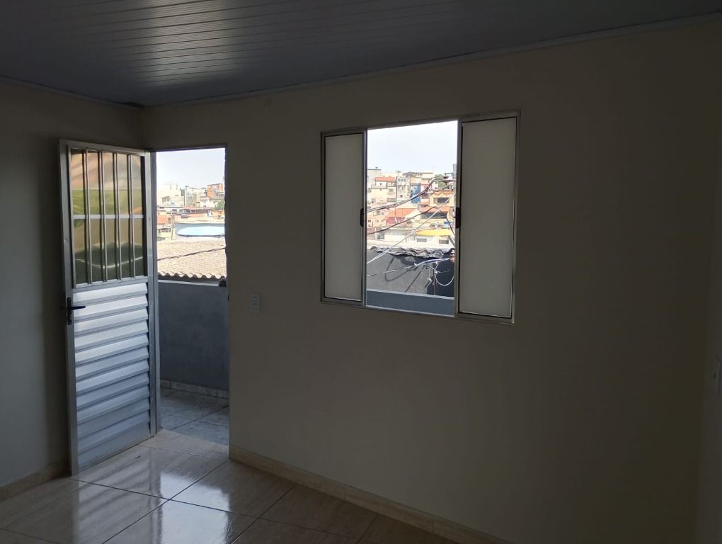 Casa para aluguel no Jardim Alzira Franco: 