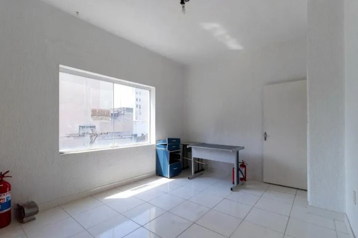 Sala para aluguel no Centro: 