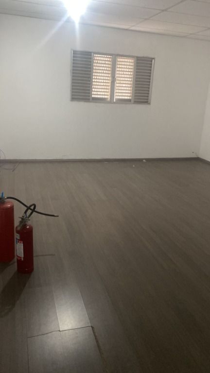 Salão para aluguel no Parque São Vicente: 