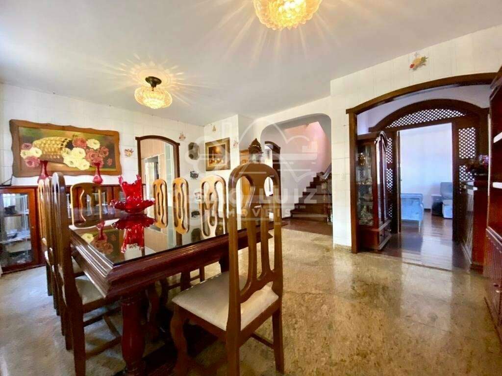 Casa com 3 quartos — Santa Rosa, Belo Horizonte
