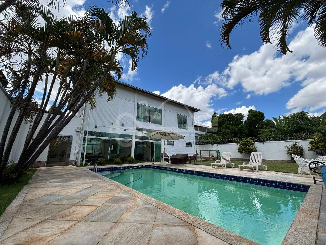 Casa com 6 quartos — São Luiz, Belo Horizonte