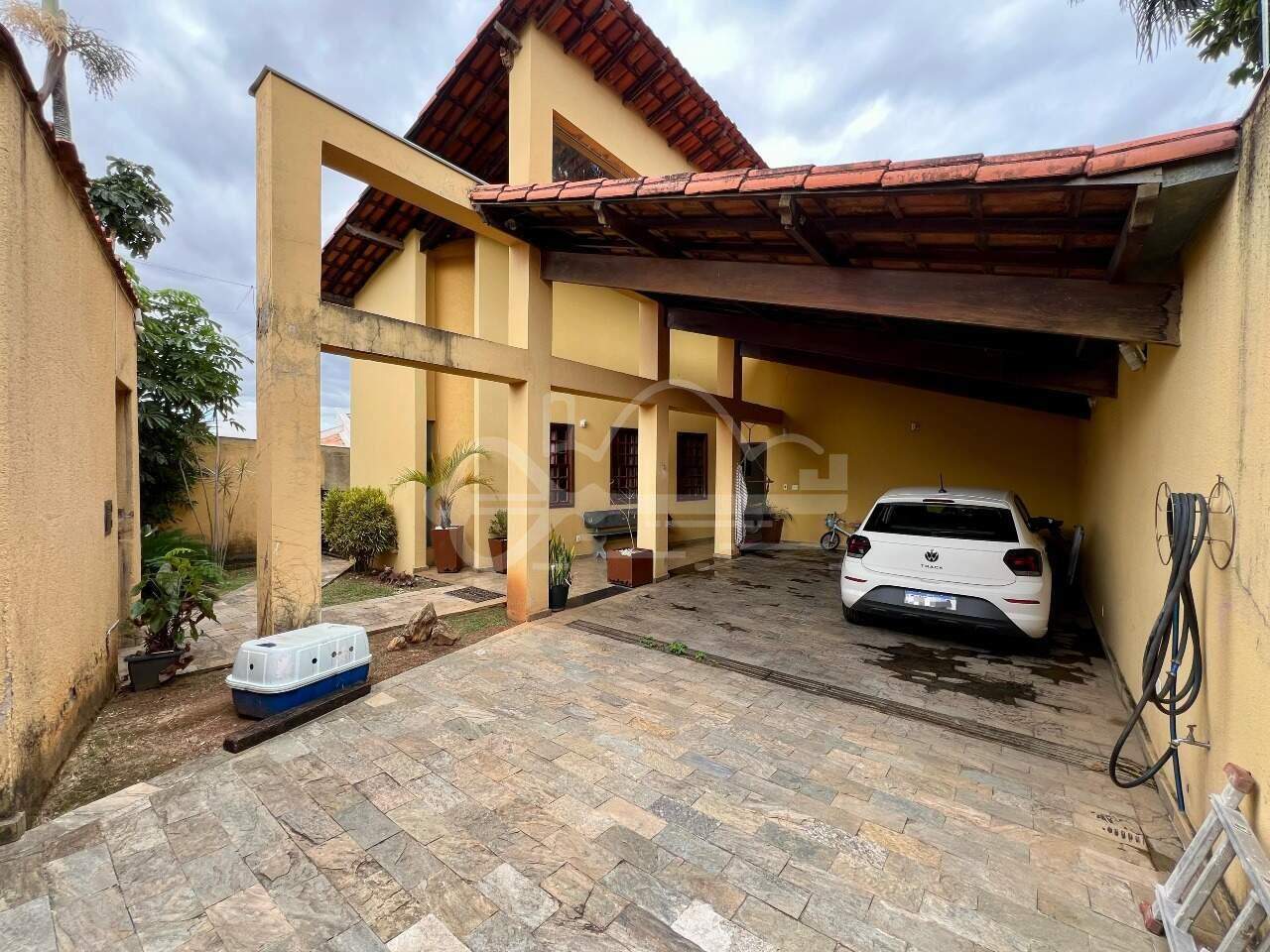 Casa com 4 quartos — Trevo, Belo Horizonte