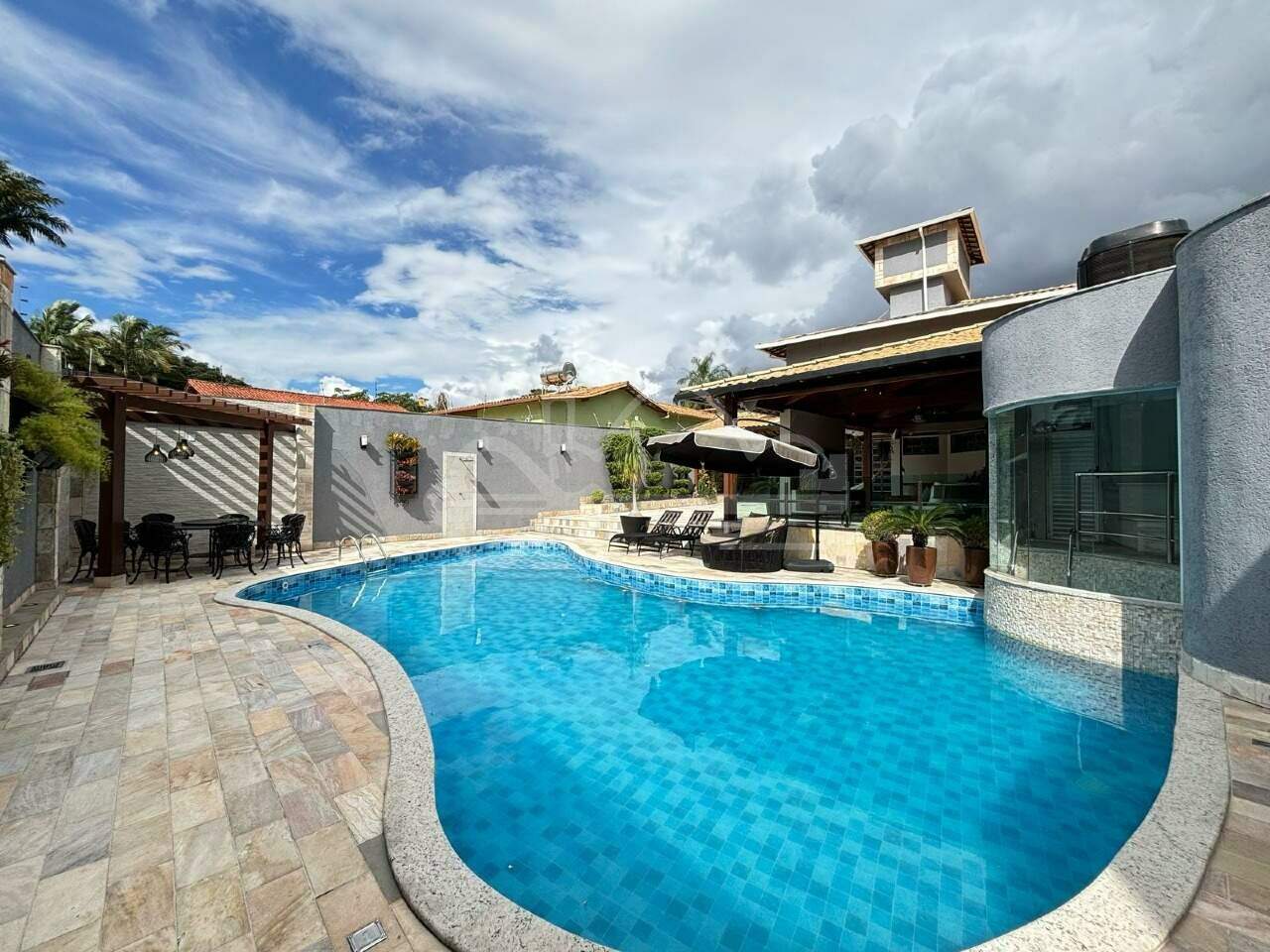 Casa com 4 quartos — São Luiz, Belo Horizonte