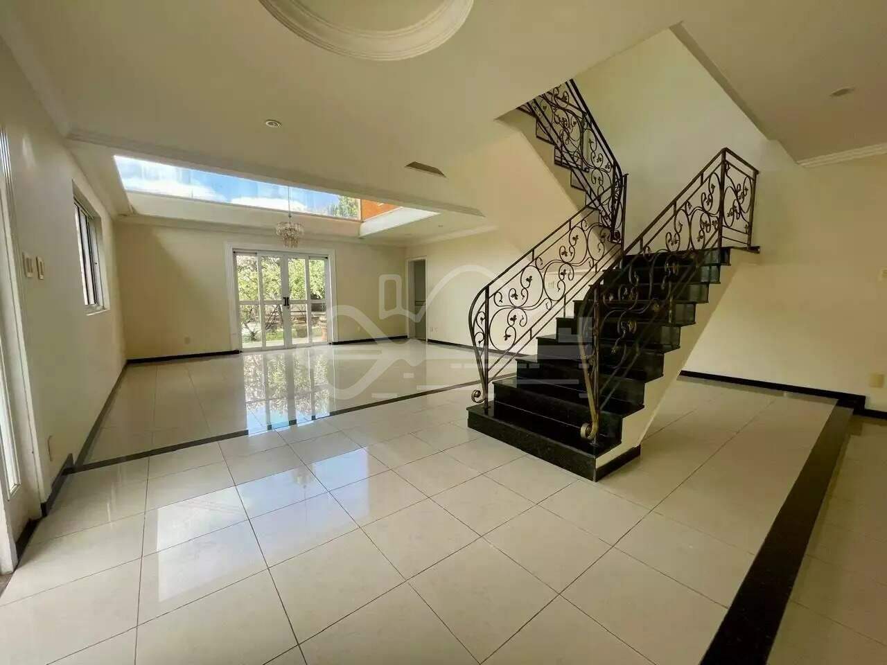 Casa com 4 quartos — Bandeirantes, Belo Horizonte