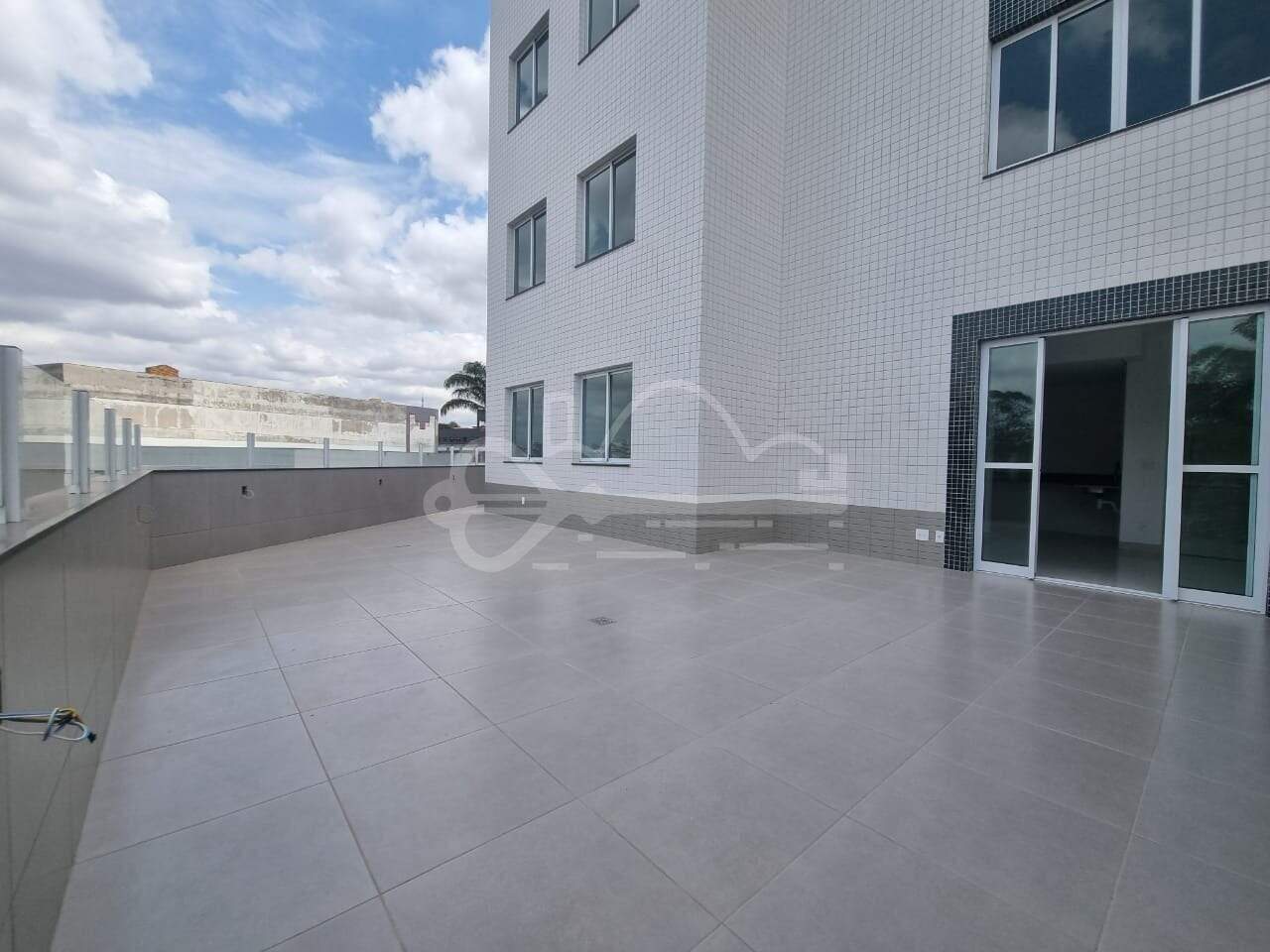 Apartamento com 3 quartos — Planalto, Belo Horizonte
