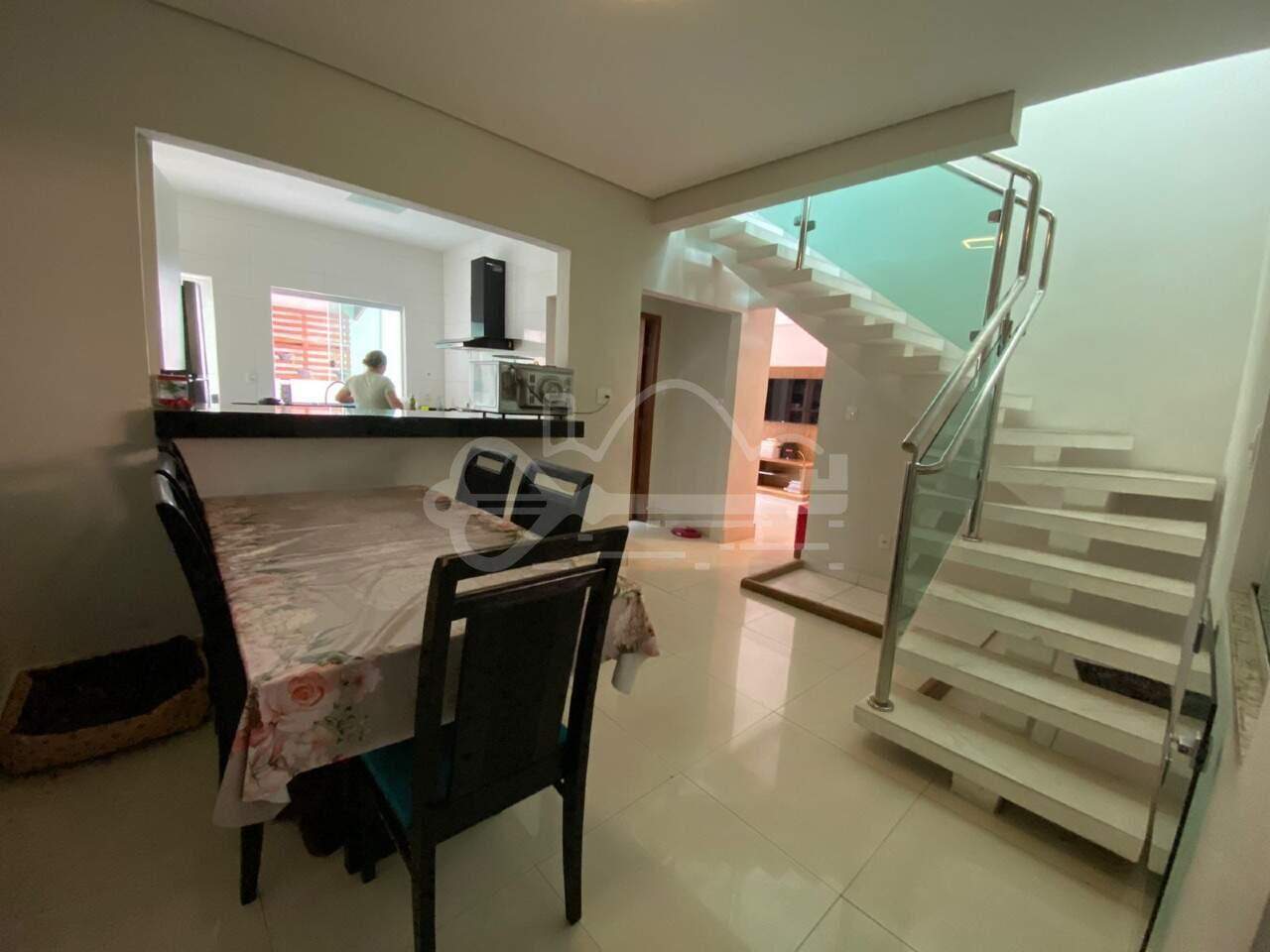 Casa à venda no Planalto: 
