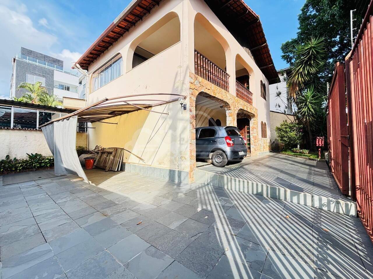 Casa com 8 quartos — Liberdade, Belo Horizonte