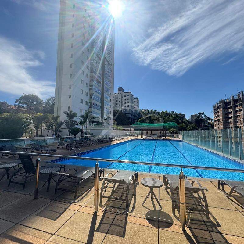 Apartamento com 5 quartos — Ouro Preto, Belo Horizonte