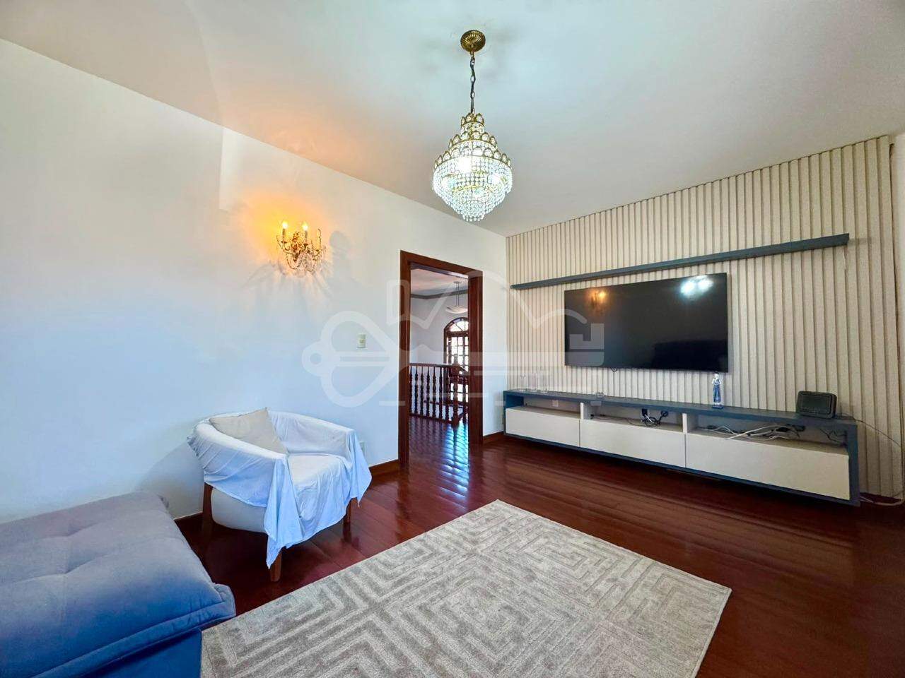 Casa com 3 quartos — Planalto, Belo Horizonte