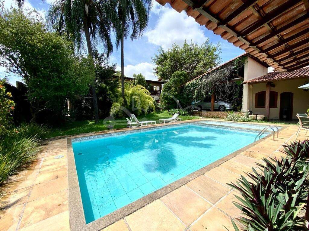 Casa com 4 quartos — Bandeirantes, Belo Horizonte