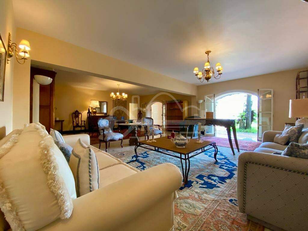 Casa com 6 quartos — São Luiz, Belo Horizonte