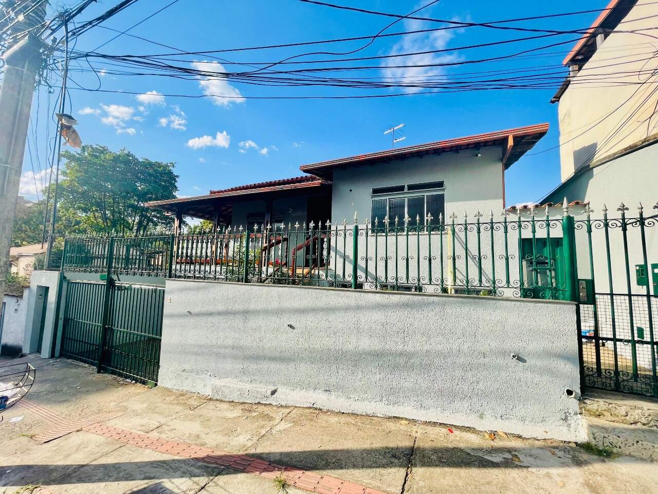 Casa com 5 quartos — Santa Rosa, Belo Horizonte