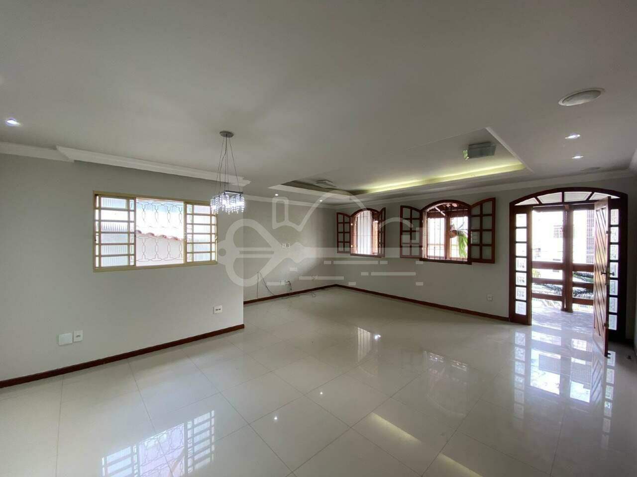 Casa com 4 quartos — Serrano, Belo Horizonte