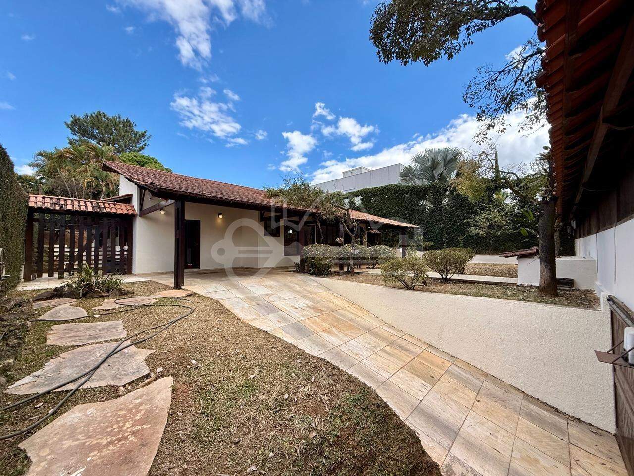 Casa com 4 quartos — Bandeirantes, Belo Horizonte