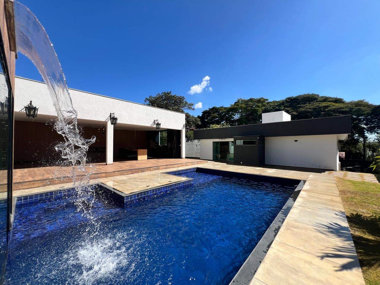 Casa com 4 quartos — Bandeirantes, Belo Horizonte