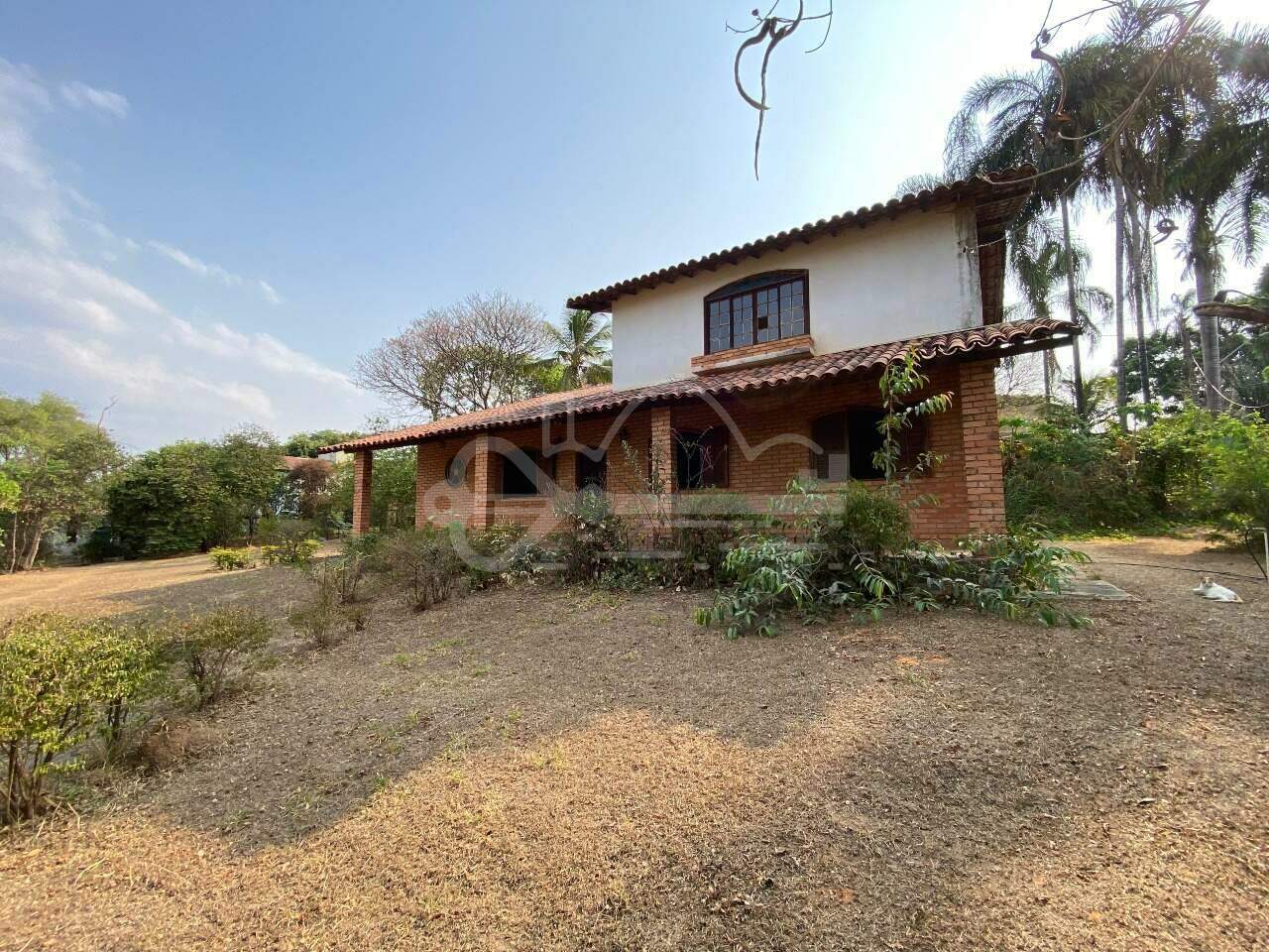 Casa com 4 quartos — Braúnas, Belo Horizonte