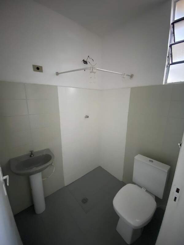 Kitnet para aluguel no Centro: 