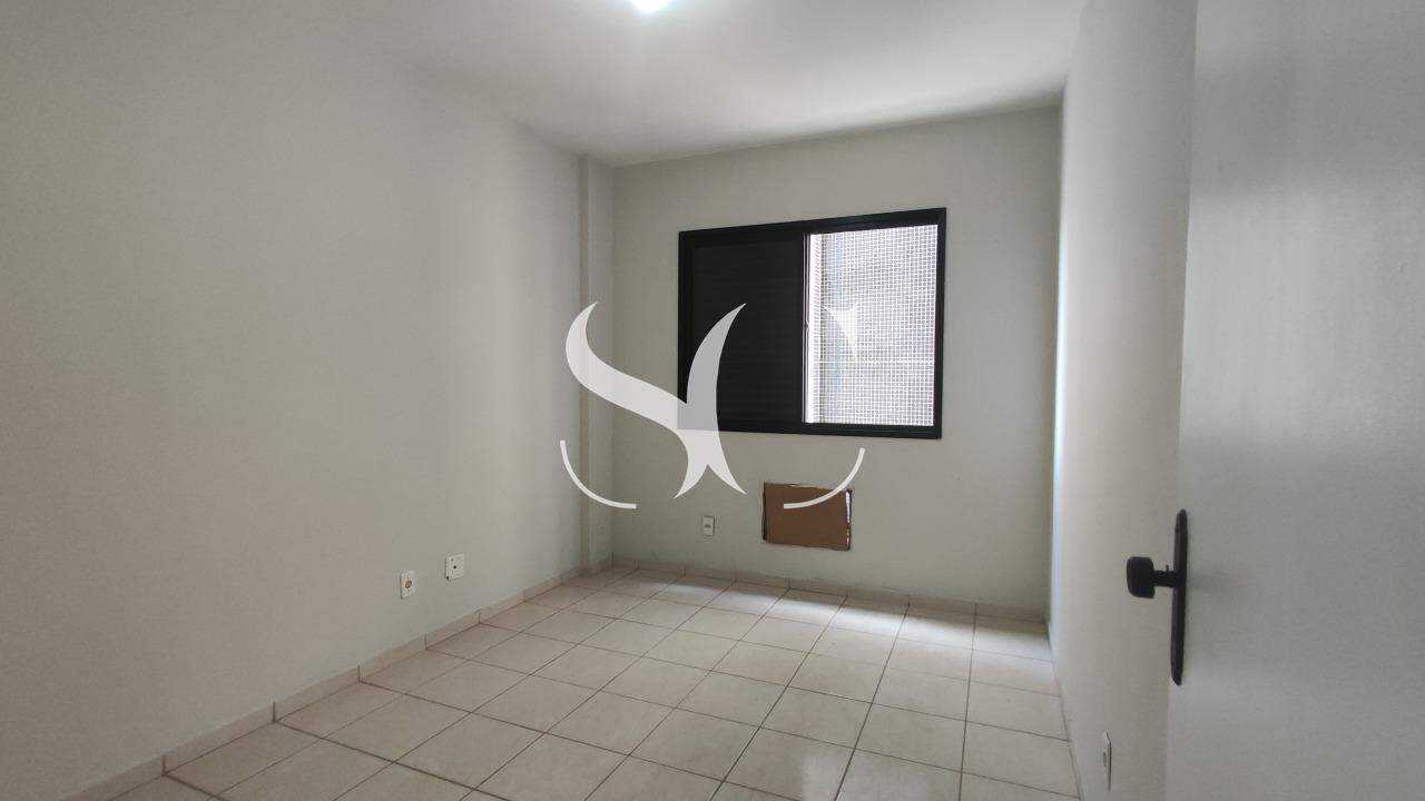 Apartamento à venda no Ponta da Praia: quarto 1