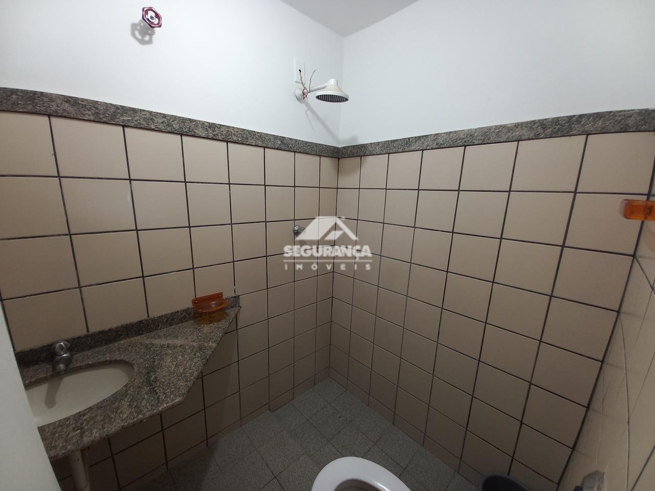 Casa para aluguel no Ilha dos Araújos: BANHEIRO DE SERVIÇO