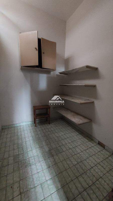 Casa para aluguel no Centro: DESPENSA