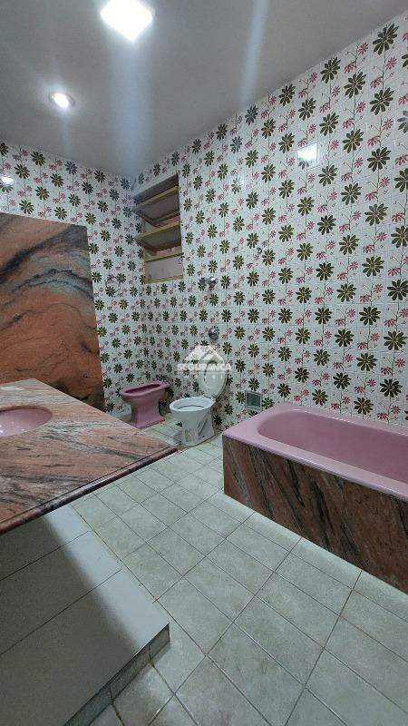 Casa para aluguel no Centro: BANHEIRO SOCIAL (1)