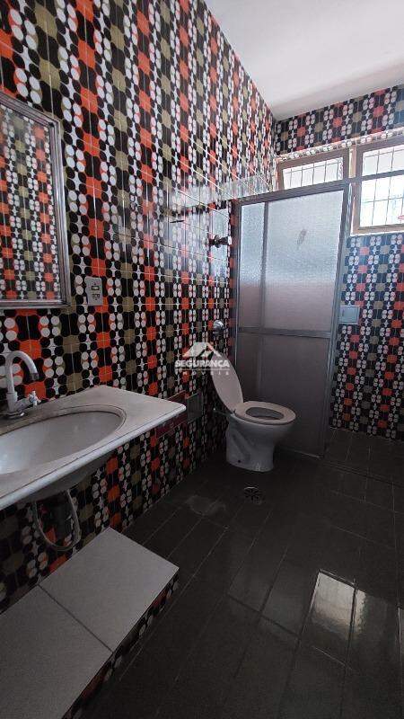 Casa para aluguel no Centro: BANHEIRO SOCIAL (4)