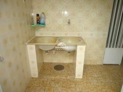 Casa para aluguel no Centro: 